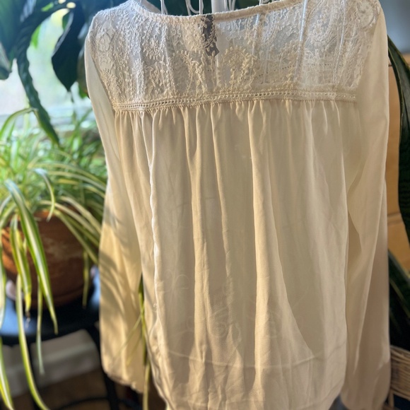 Divided H&M peasant blouse - Picture 3 of 4